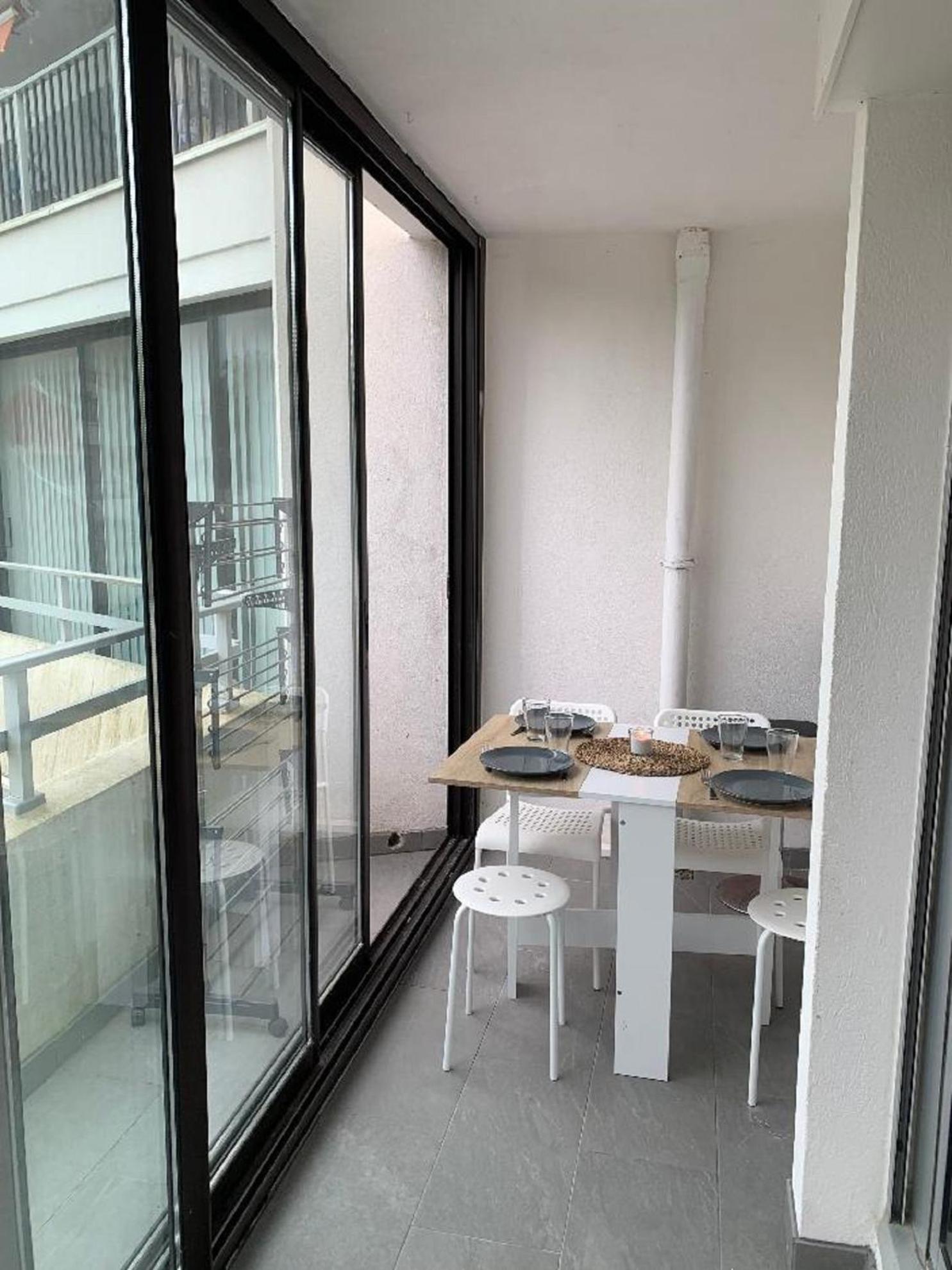 Vittoria Immobilier 12 -Reglement Sur Place - Cheques Vacances Acceptes La Grande-Motte Rom bilde