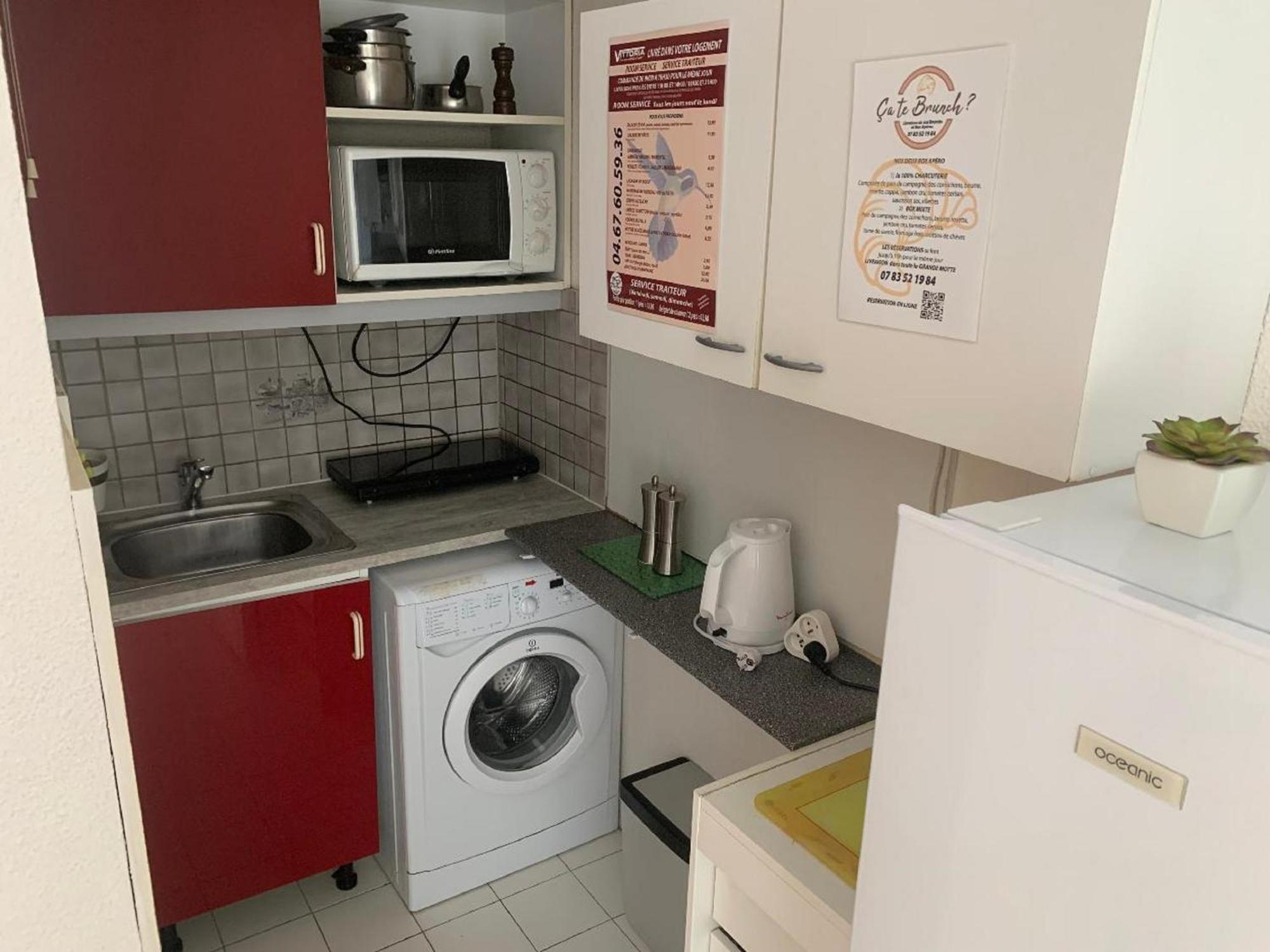 Vittoria Immobilier 12 -Reglement Sur Place - Cheques Vacances Acceptes La Grande-Motte Rom bilde