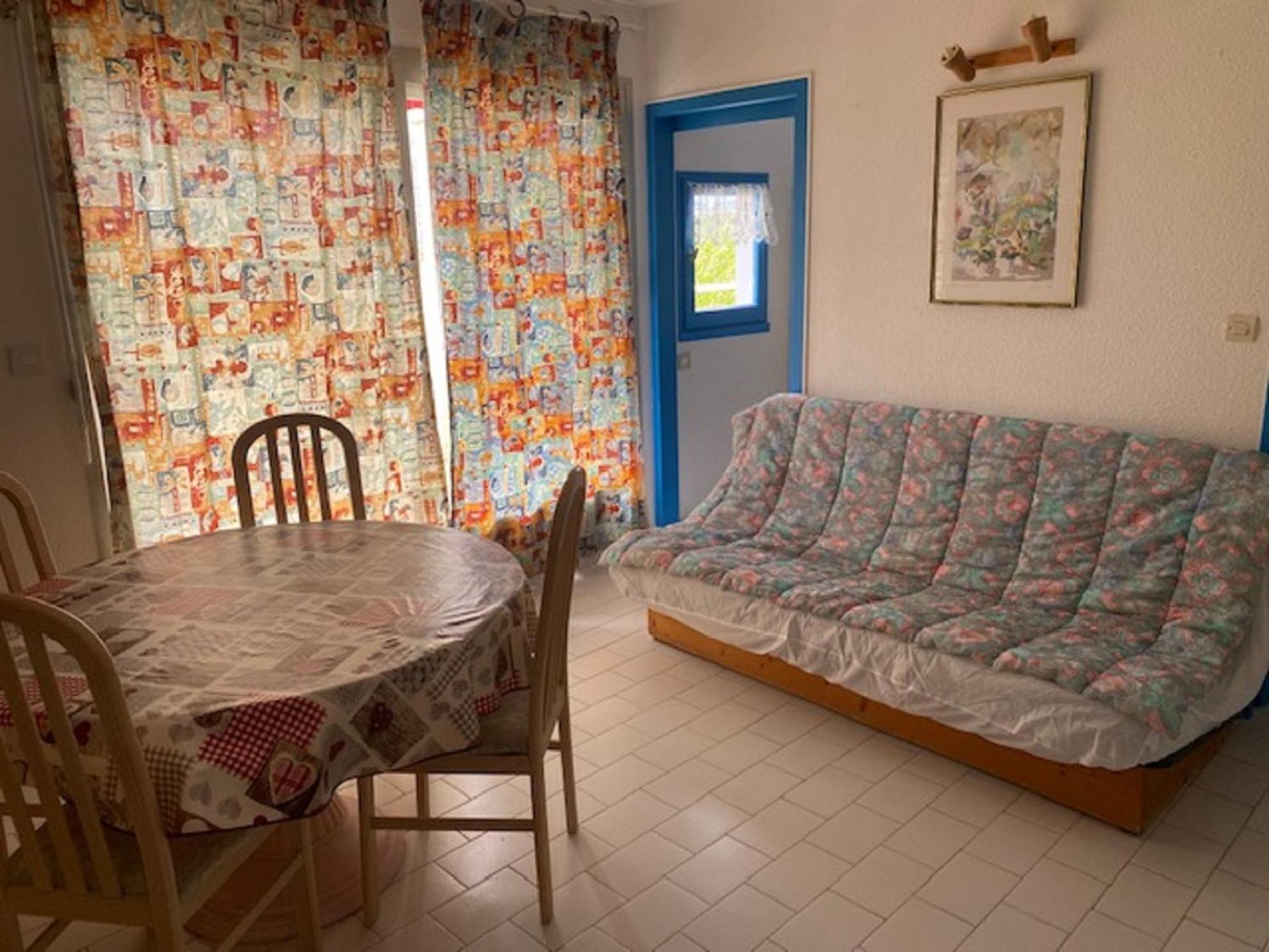 Vittoria Immobilier 12 -Reglement Sur Place - Cheques Vacances Acceptes La Grande-Motte Rom bilde