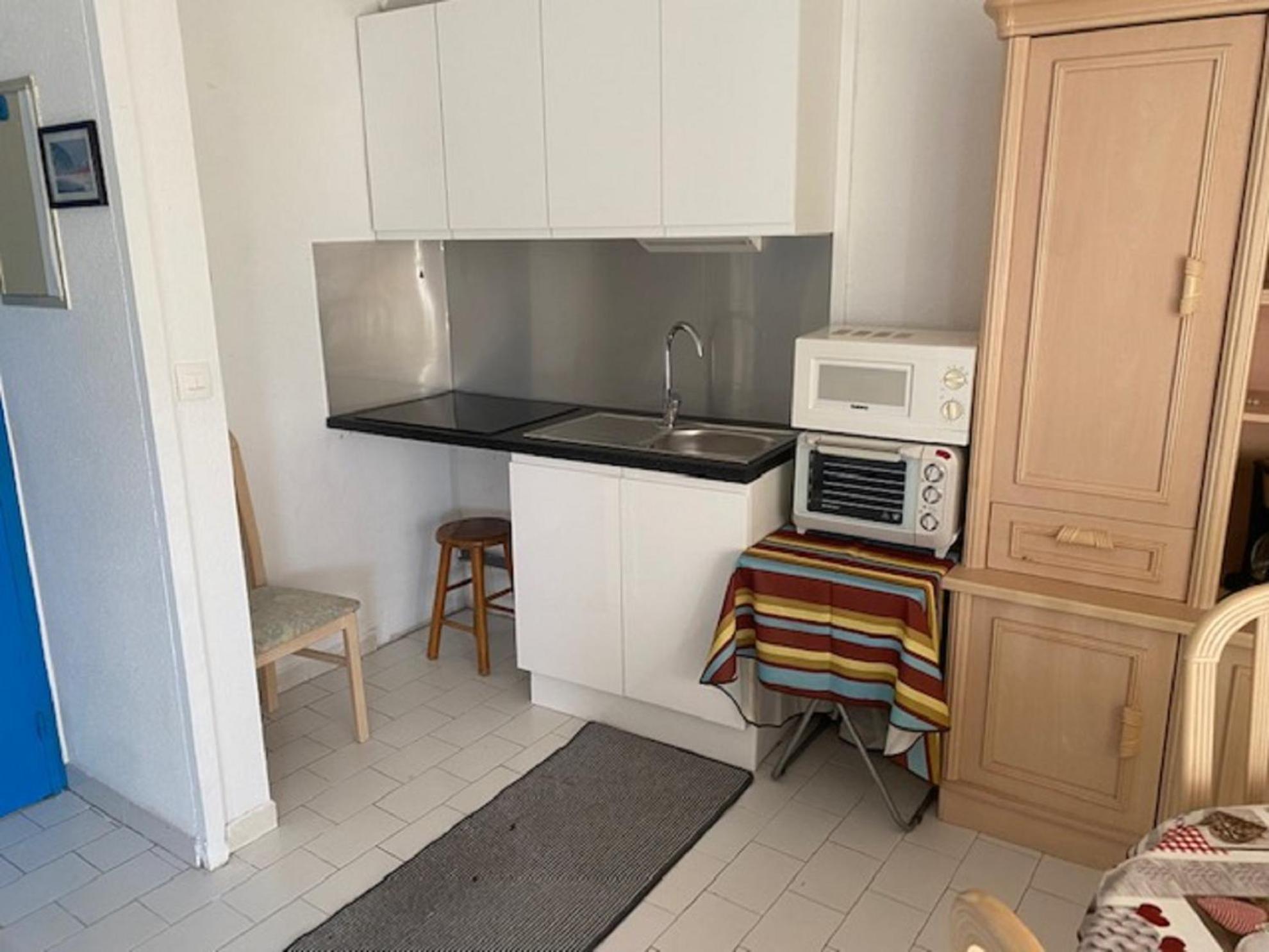 Vittoria Immobilier 12 -Reglement Sur Place - Cheques Vacances Acceptes La Grande-Motte Rom bilde